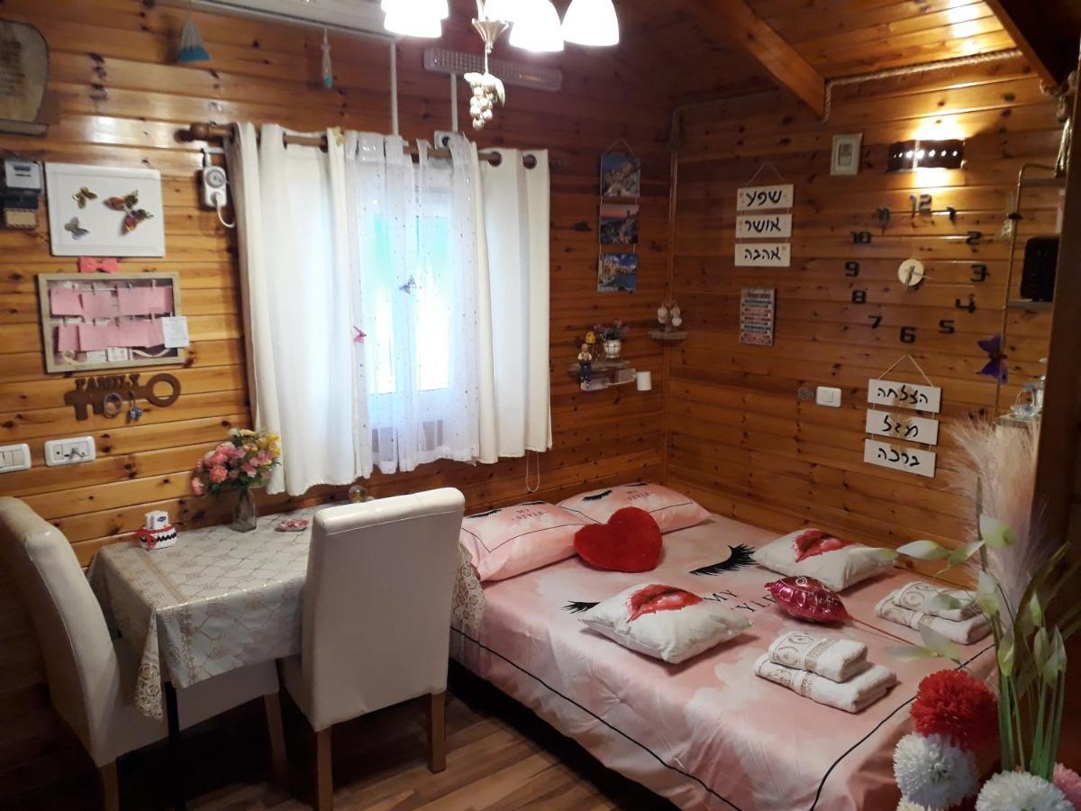 Happiness Zimmer צימר האושר - גם לציבור הדתי Daire Nehariya Dış mekan fotoğraf